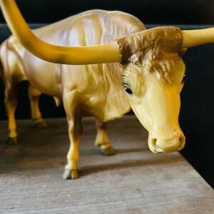 Breyer texas longhorn bull tan